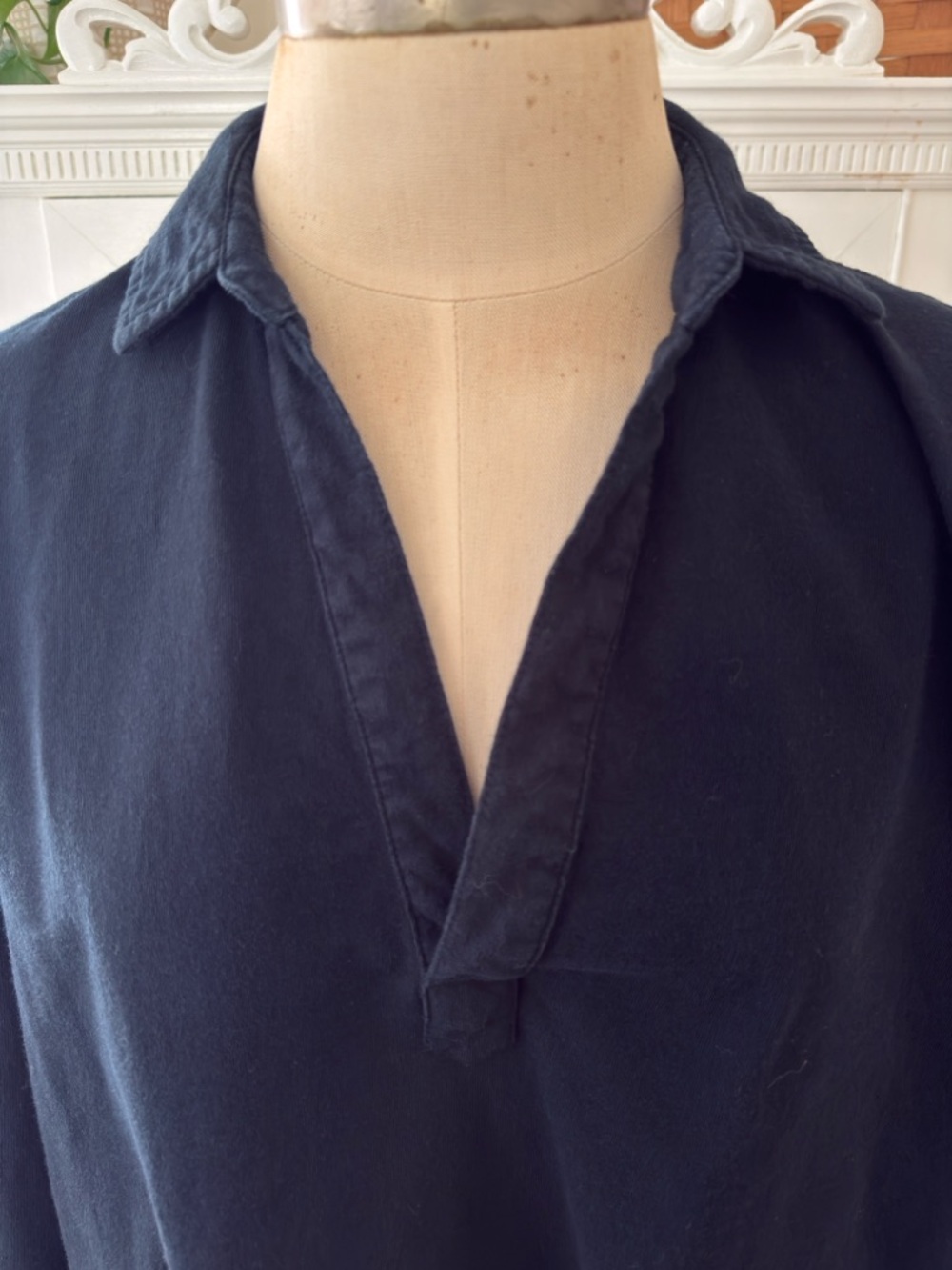 Frank & Eileen Popover Henley Top - Picture 4 of 10